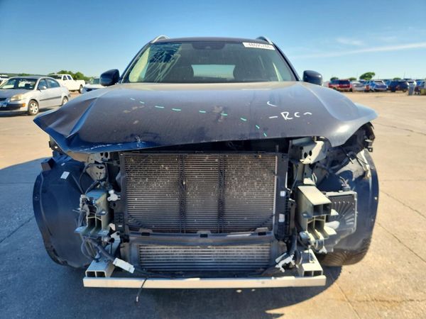 2019 VOLVO XC90 Momentum