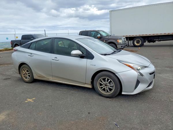 2018 TOYOTA PRIUS One/Two — Passenger 3/4