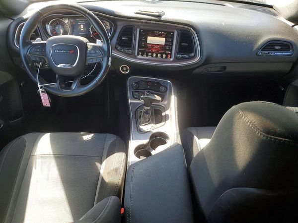 2016 DODGE CHALLENGER SXT