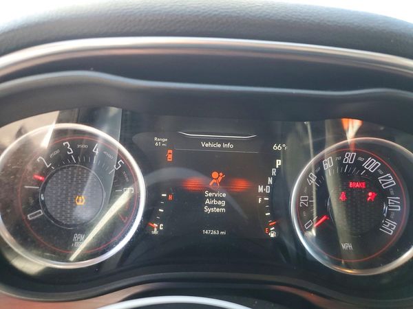 2016 DODGE CHALLENGER SXT
