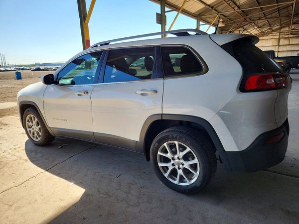 2017 JEEP CHEROKEE LATITUDE FWD