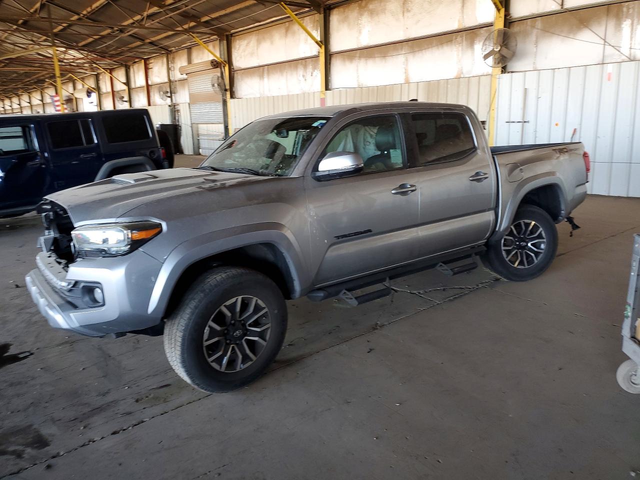 2022 TOYOTA TACOMA SR5