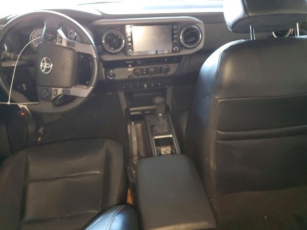 2022 TOYOTA TACOMA SR5