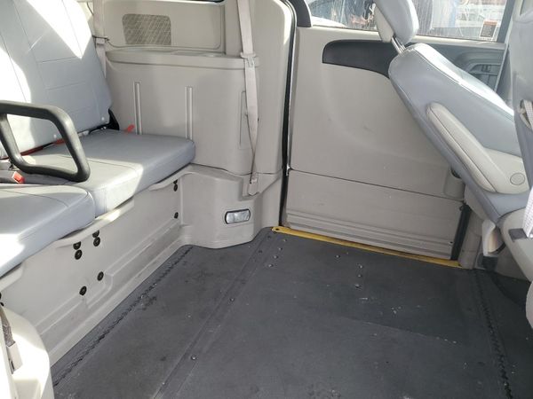 2018 DODGE GRAND CARAVAN SE