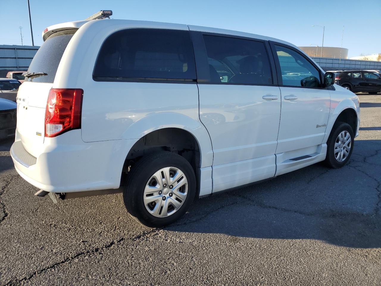 2018 DODGE GRAND CARAVAN SE