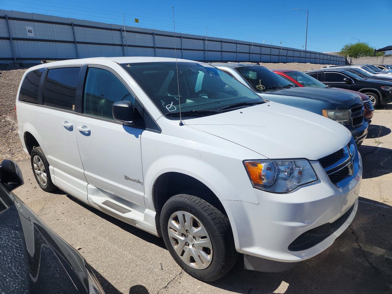 2018 DODGE GRAND CARAVAN SE