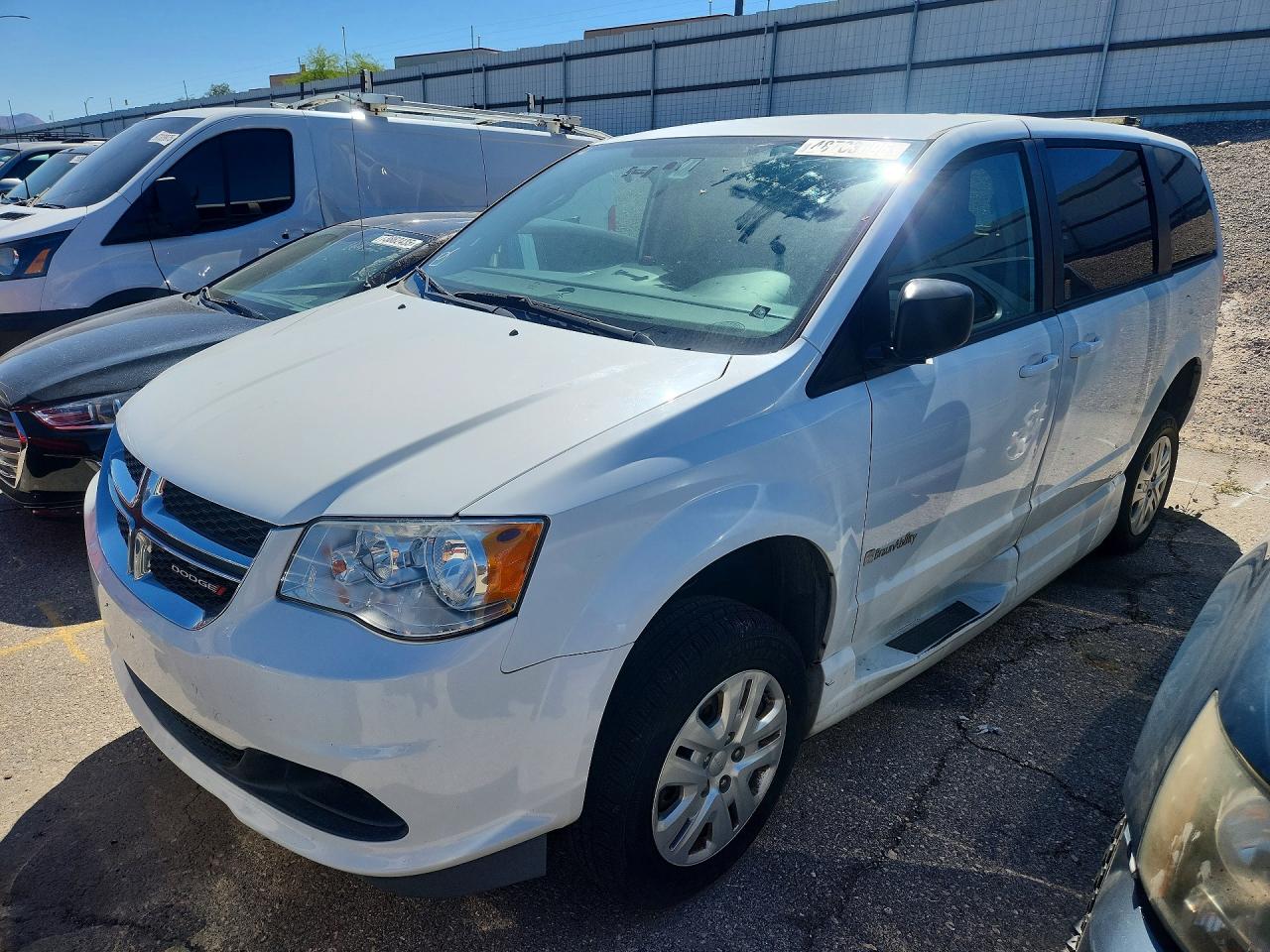 2018 DODGE GRAND CARAVAN SE