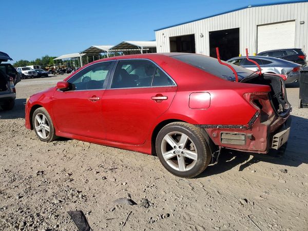 2013 TOYOTA CAMRY