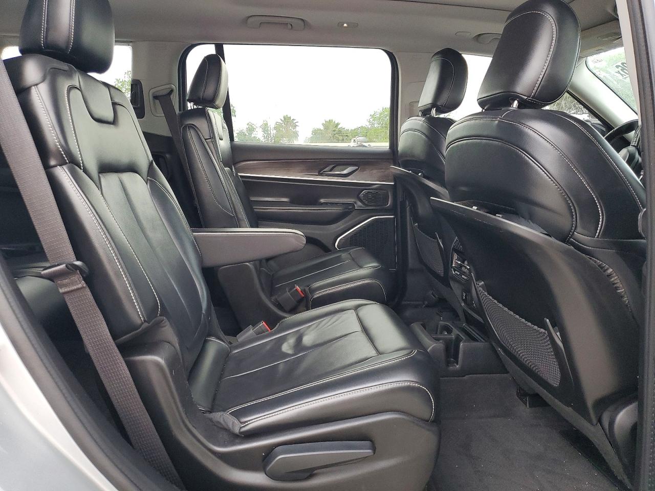 2021 JEEP GRAND CHEROKEE L LIMITED 4X2