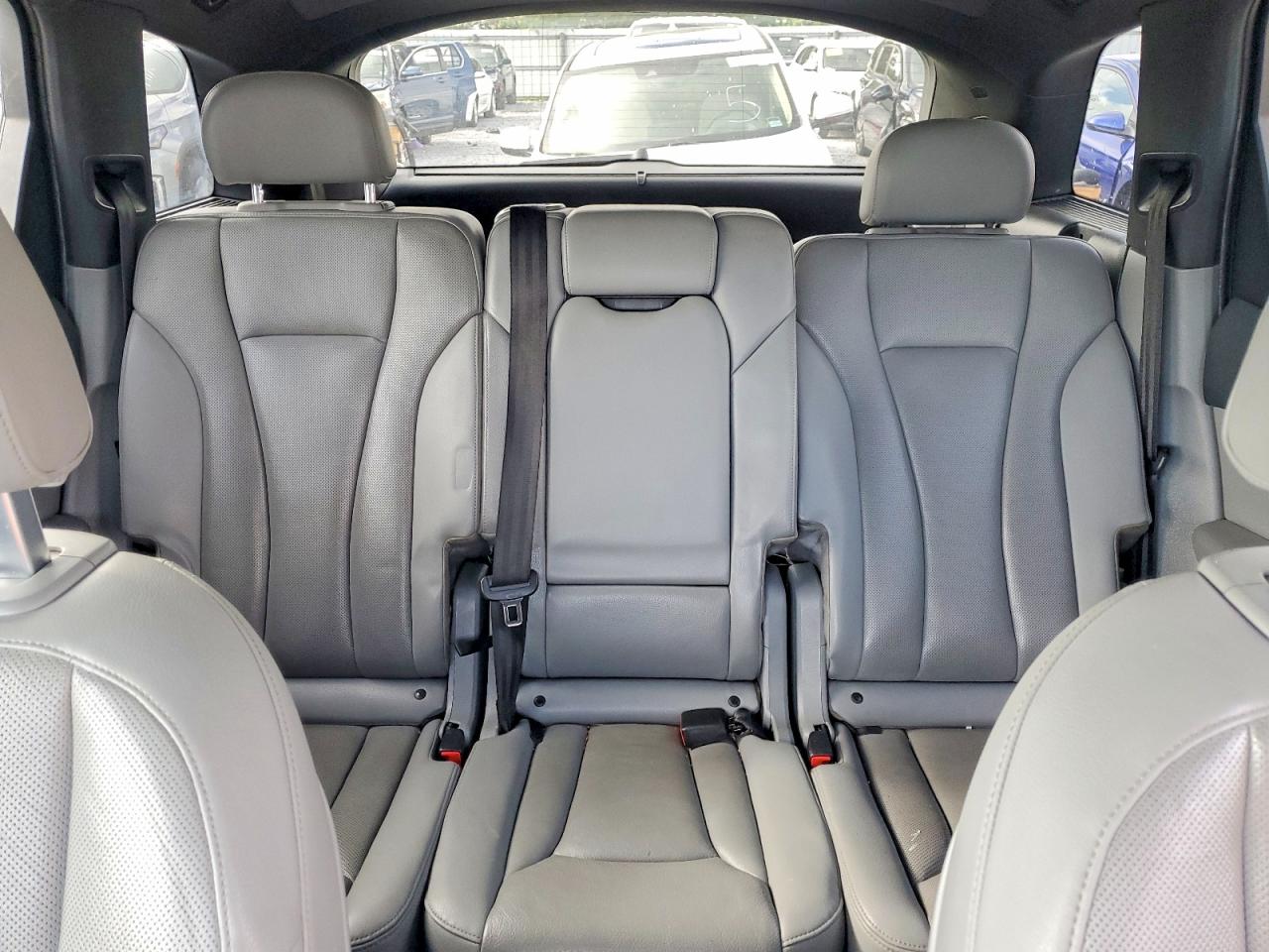 2018 AUDI Q7 quattro Prestige