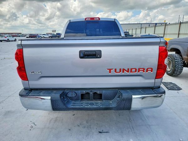2018 TOYOTA TUNDRA SR/SR5