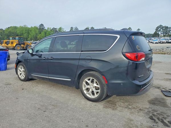 2017 CHRYSLER PACIFICA Touring L Plus