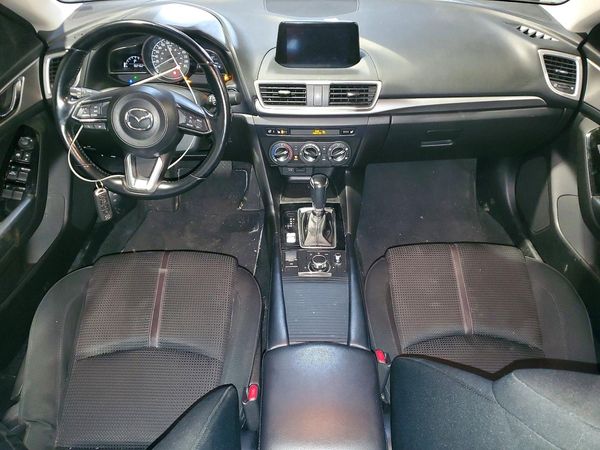 2018 MAZDA 3 Touring