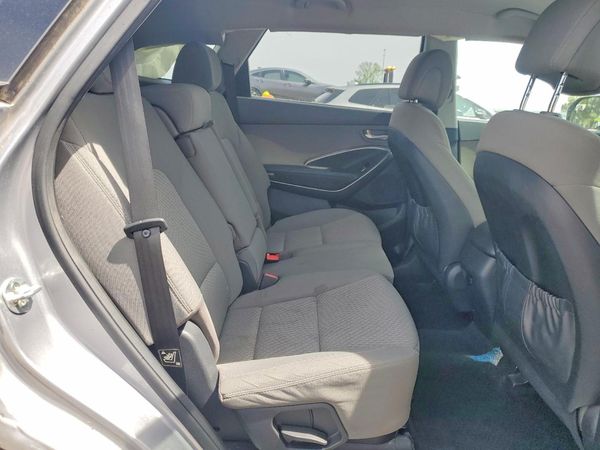 2019 HYUNDAI SANTA FE XL SE Base