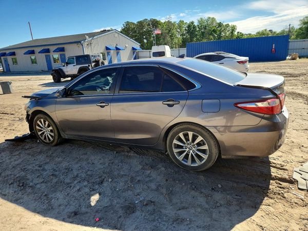 2015 TOYOTA CAMRY