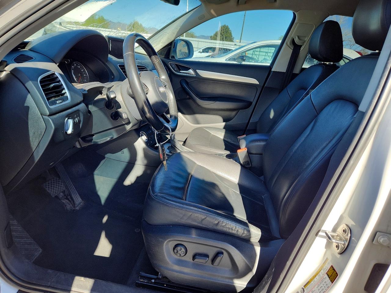 2015 AUDI Q3 quattro Premium Plus