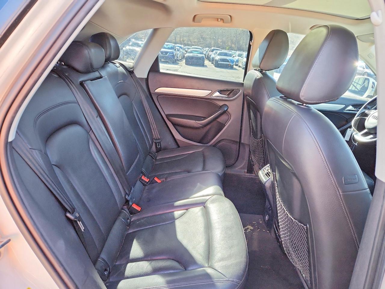 2015 AUDI Q3 quattro Premium Plus