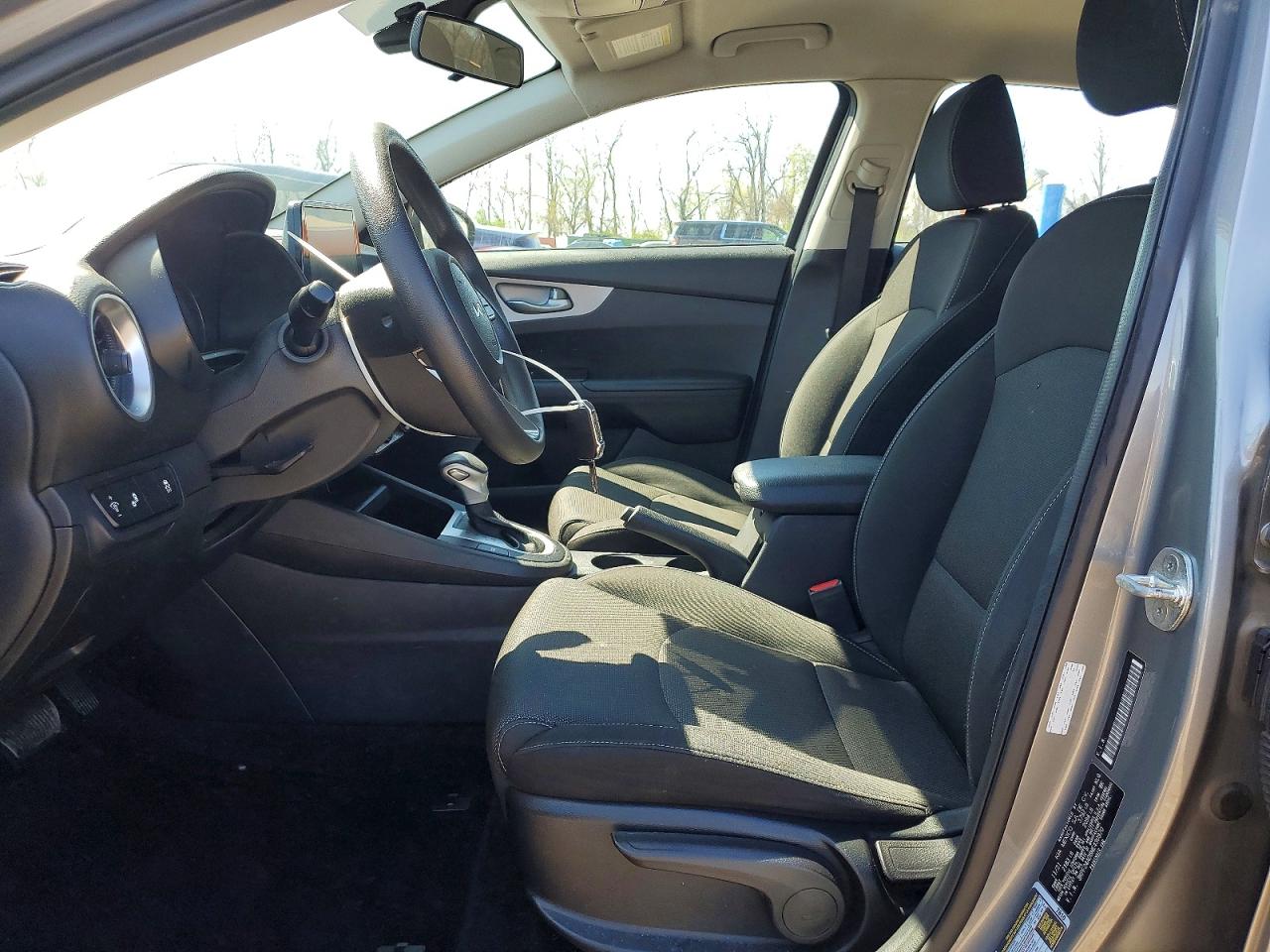 2022 KIA FORTE FE, LXS