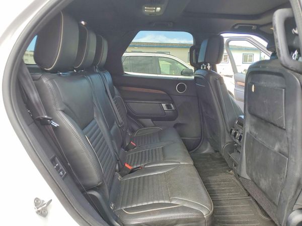 2018 LAND ROVER DISCOVERY HSE Luxury