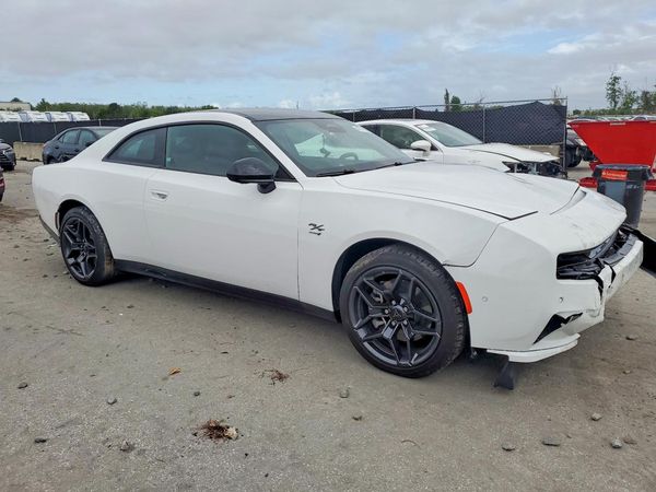 2024 DODGE CHARGER Daytona R/T