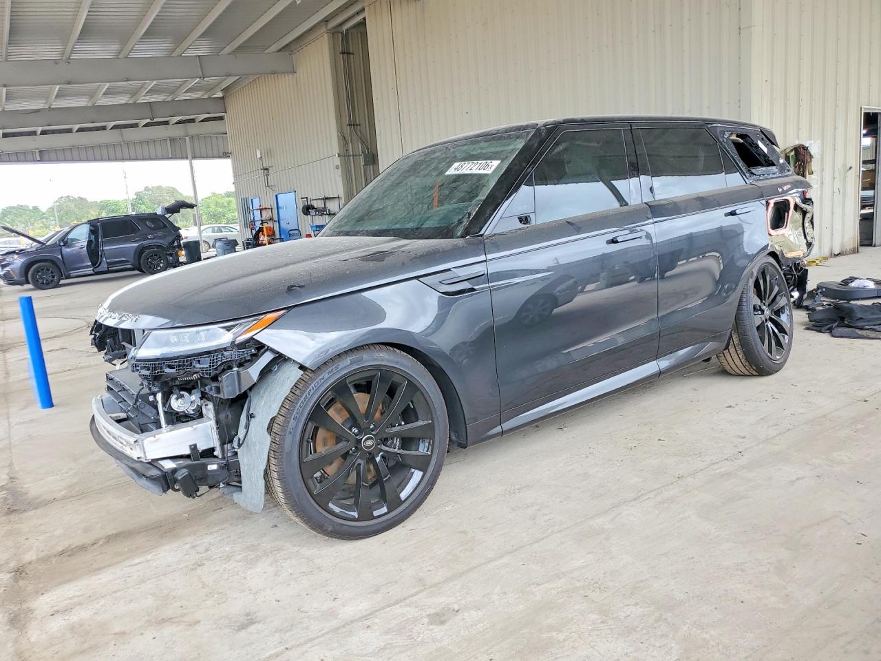 2025 LAND ROVER RANGE ROVER SPORT P400 Dynamic SE