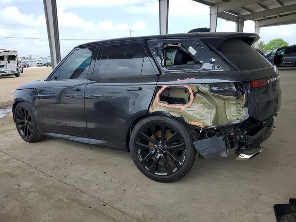 2025 LAND ROVER RANGE ROVER SPORT P400 Dynamic SE