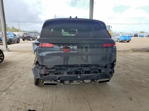 2025 LAND ROVER RANGE ROVER SPORT P400 Dynamic SE