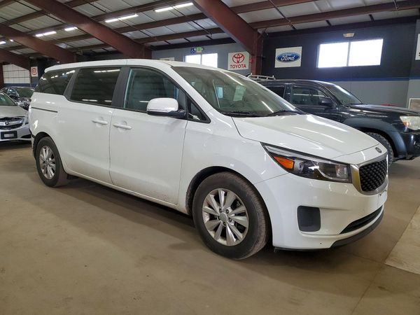 2017 KIA SEDONA LX