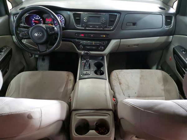2017 KIA SEDONA LX