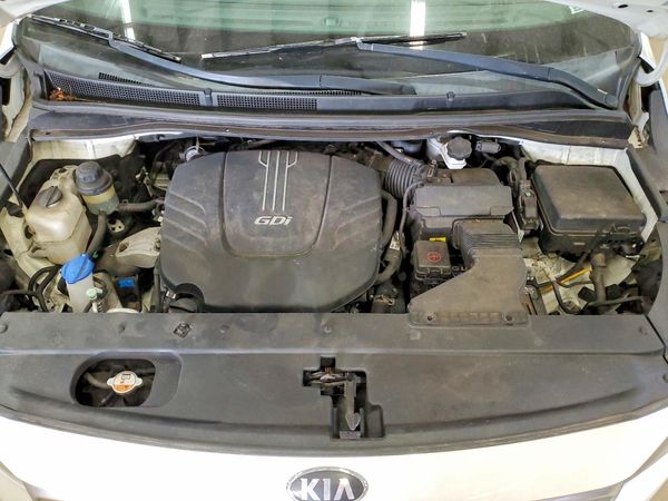 2017 KIA SEDONA LX