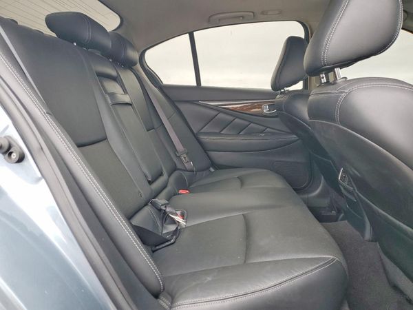 2017 INFINITI Q50
