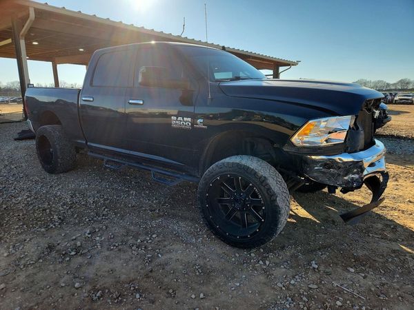 2014 RAM 2500 SLT CREW CAB 4X4