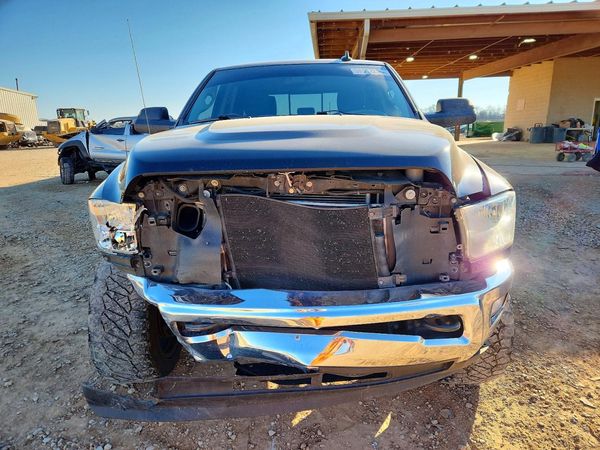 2014 RAM 2500 SLT CREW CAB 4X4
