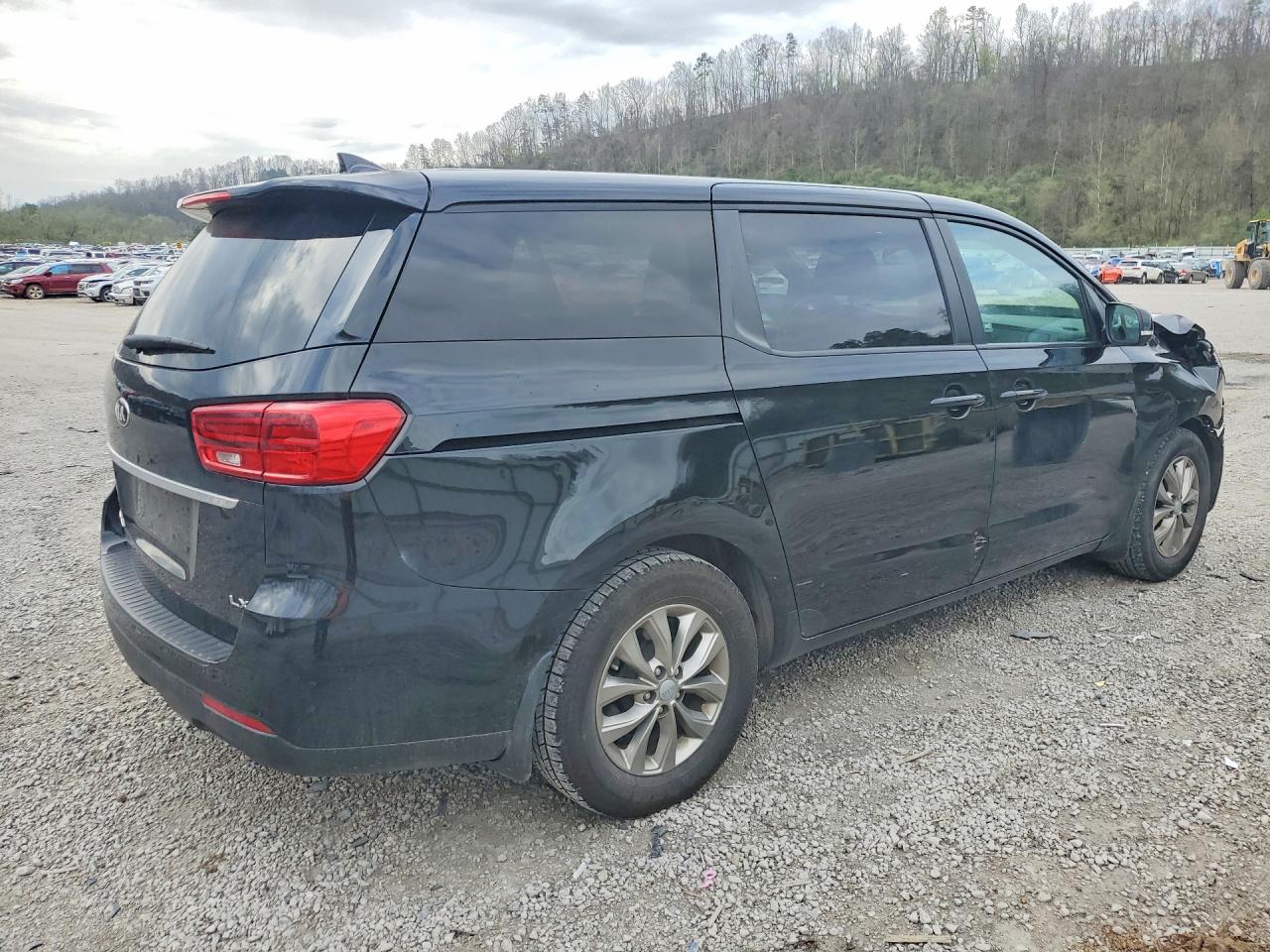 2021 KIA SEDONA LX, EX