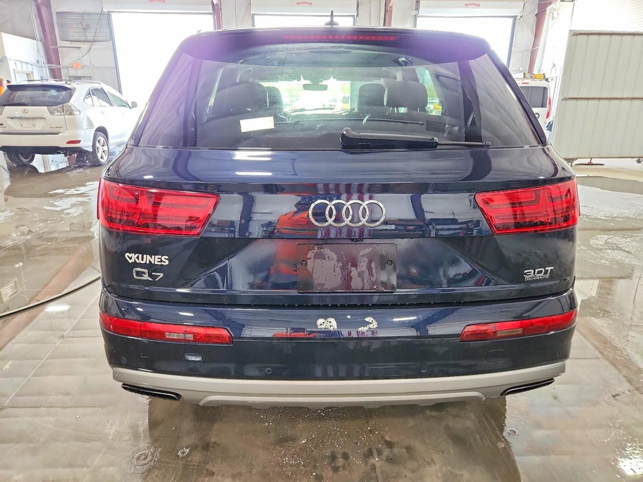 2017 AUDI Q7