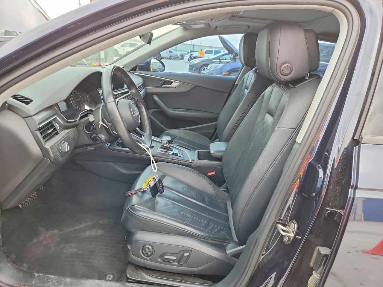 2018 AUDI A4 quattro Premium