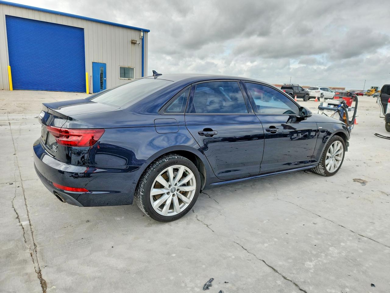 2018 AUDI A4 quattro Premium