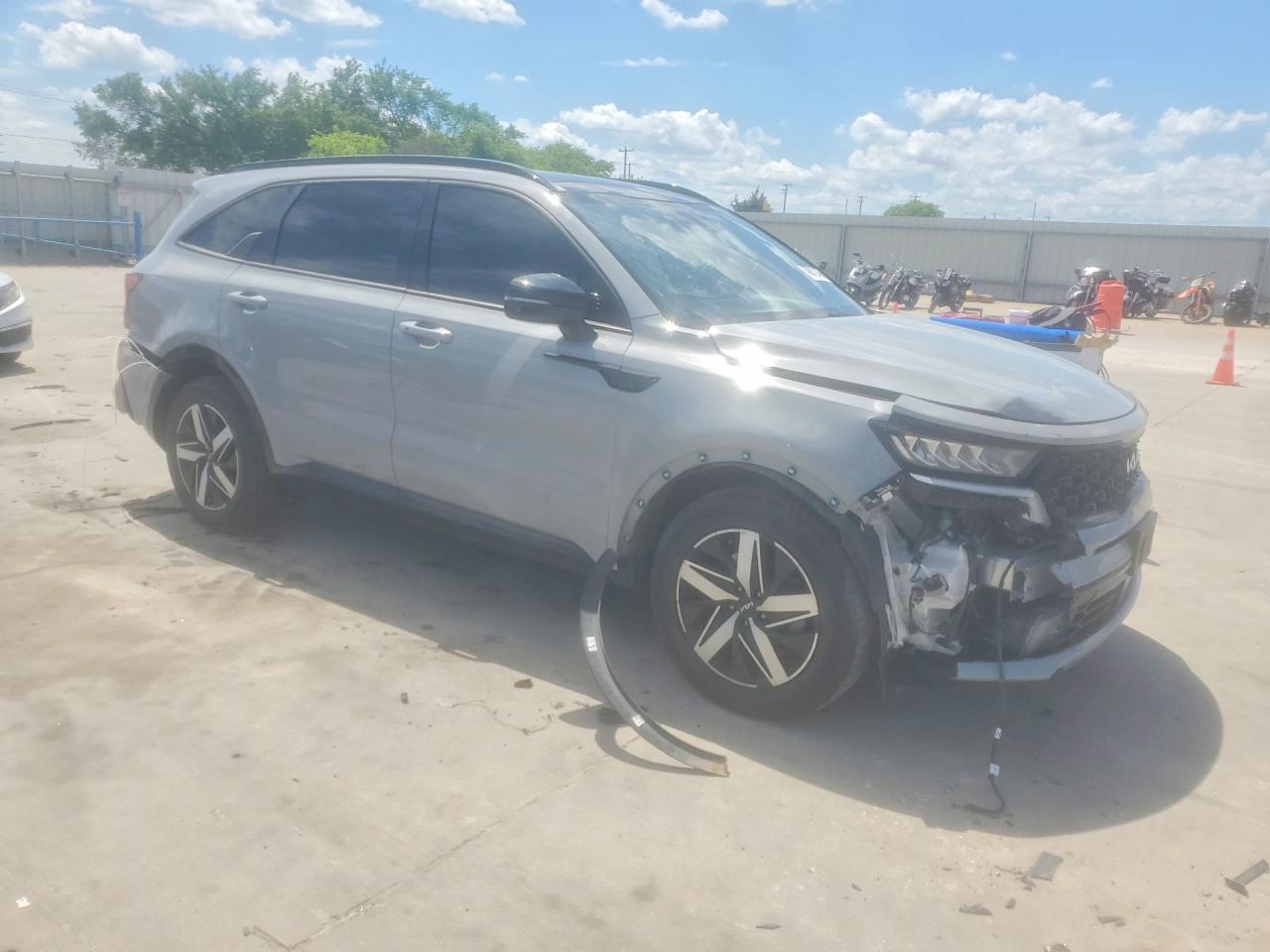 2022 KIA SORENTO EX
