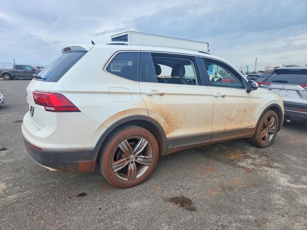 2020 VOLKSWAGEN TIGUAN SE, SEL