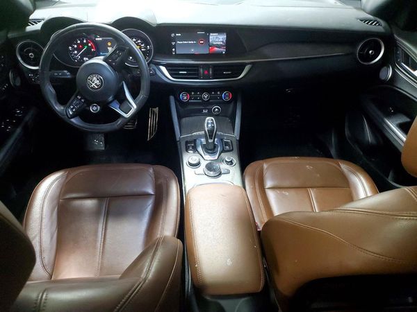 2022 ALFA ROMEO STELVIO
