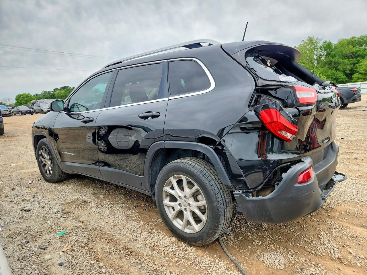 2017 JEEP CHEROKEE LATITUDE FWD