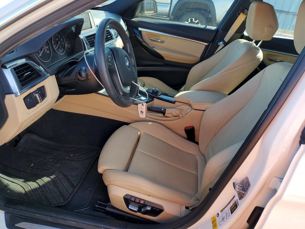 2017 BMW 330
