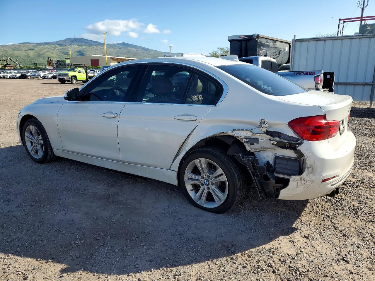 2017 BMW 330