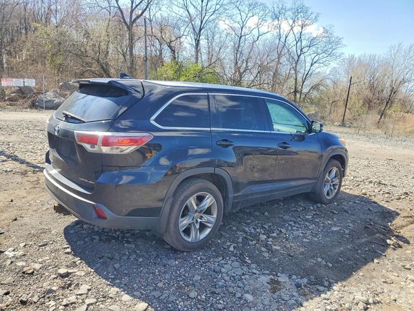 2015 TOYOTA HIGHLANDER
