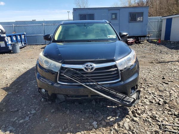 2015 TOYOTA HIGHLANDER