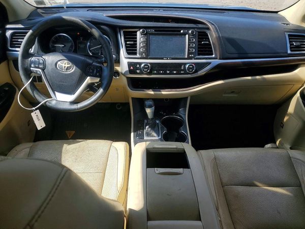 2015 TOYOTA HIGHLANDER
