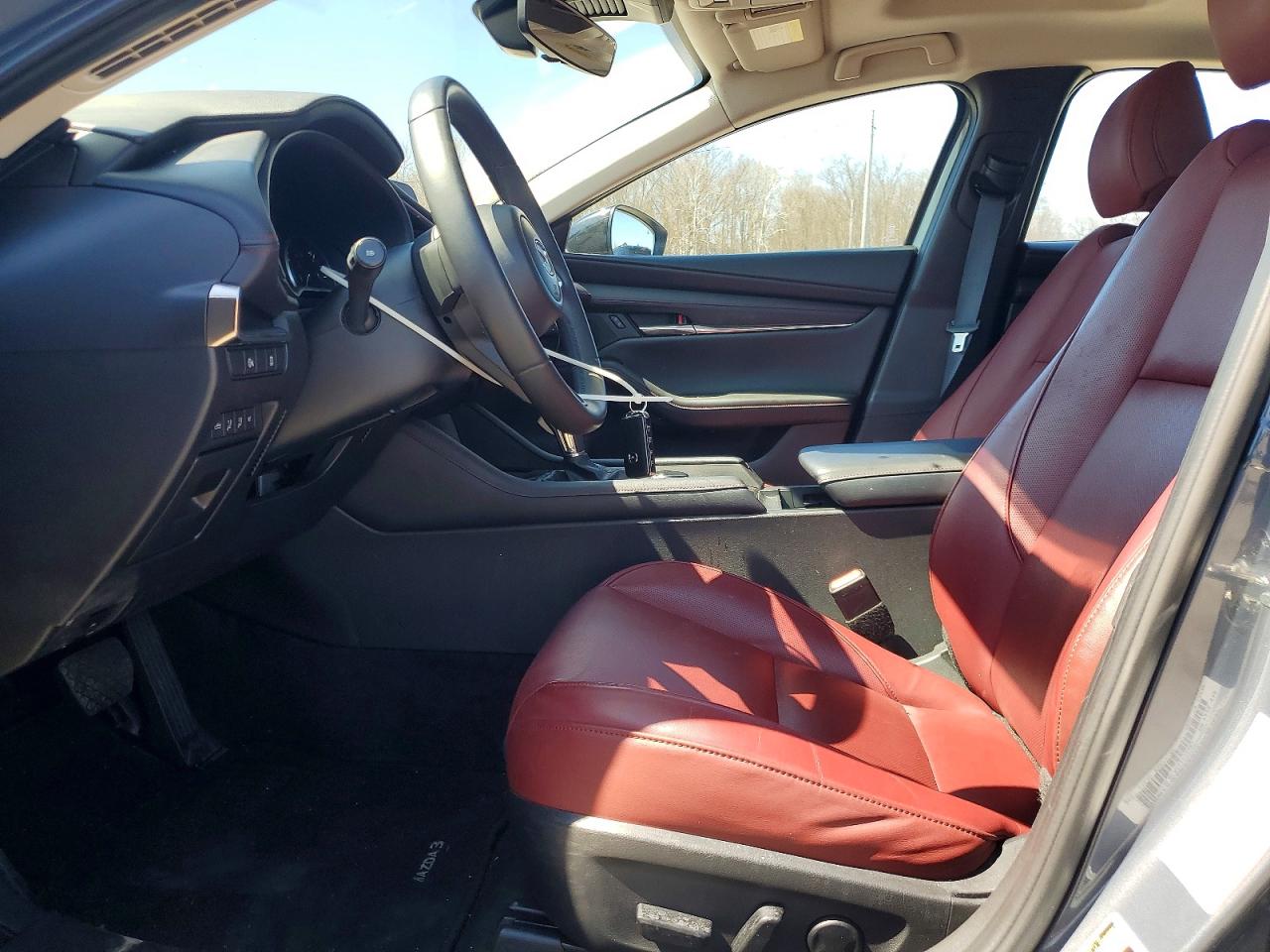 2025 MAZDA 3 Preferred Package