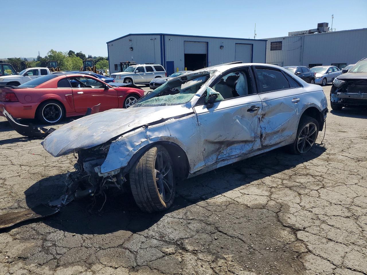 2019 AUDI A4 Premium, Titanium