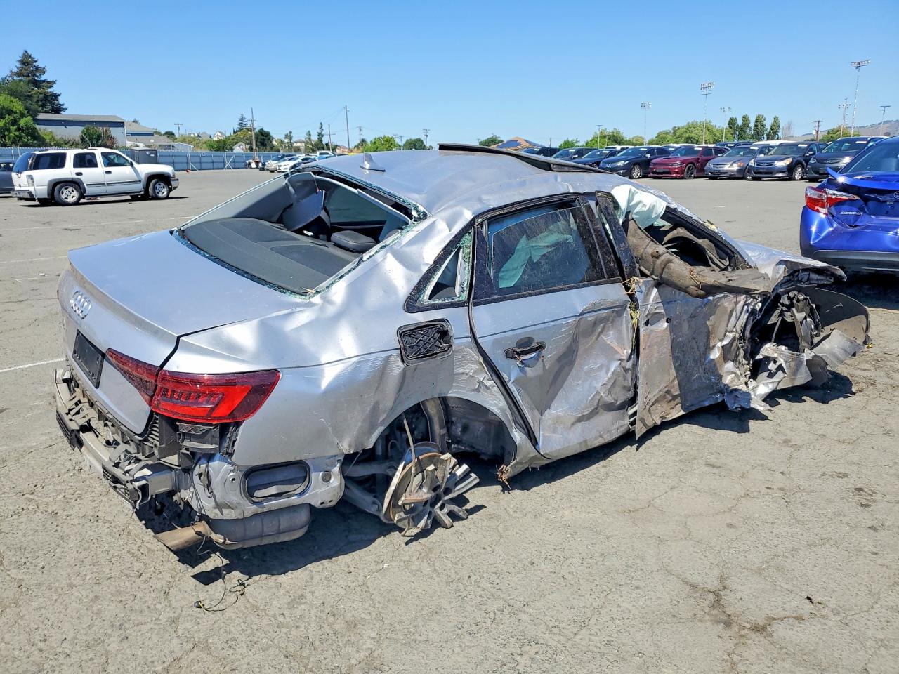 2019 AUDI A4 Premium, Titanium