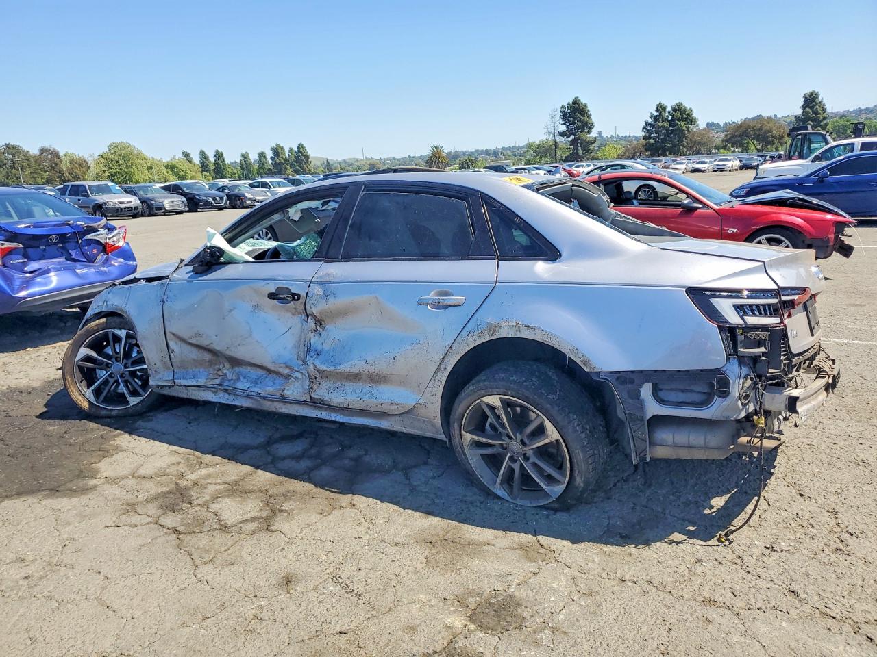2019 AUDI A4 Premium, Titanium